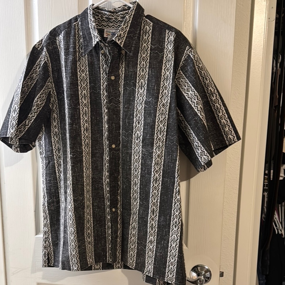Reyn Spooner Black and White Casual Button Down Shirt